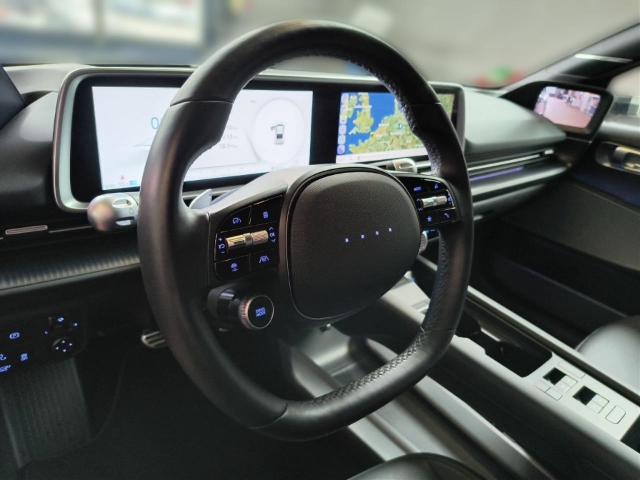 Fahrzeugabbildung Hyundai IONIQ 6 4WD 77,4kWh UNIQ Digi-Spiegel 20LM HUD Navi Digitales Cockpit Memory Sitze