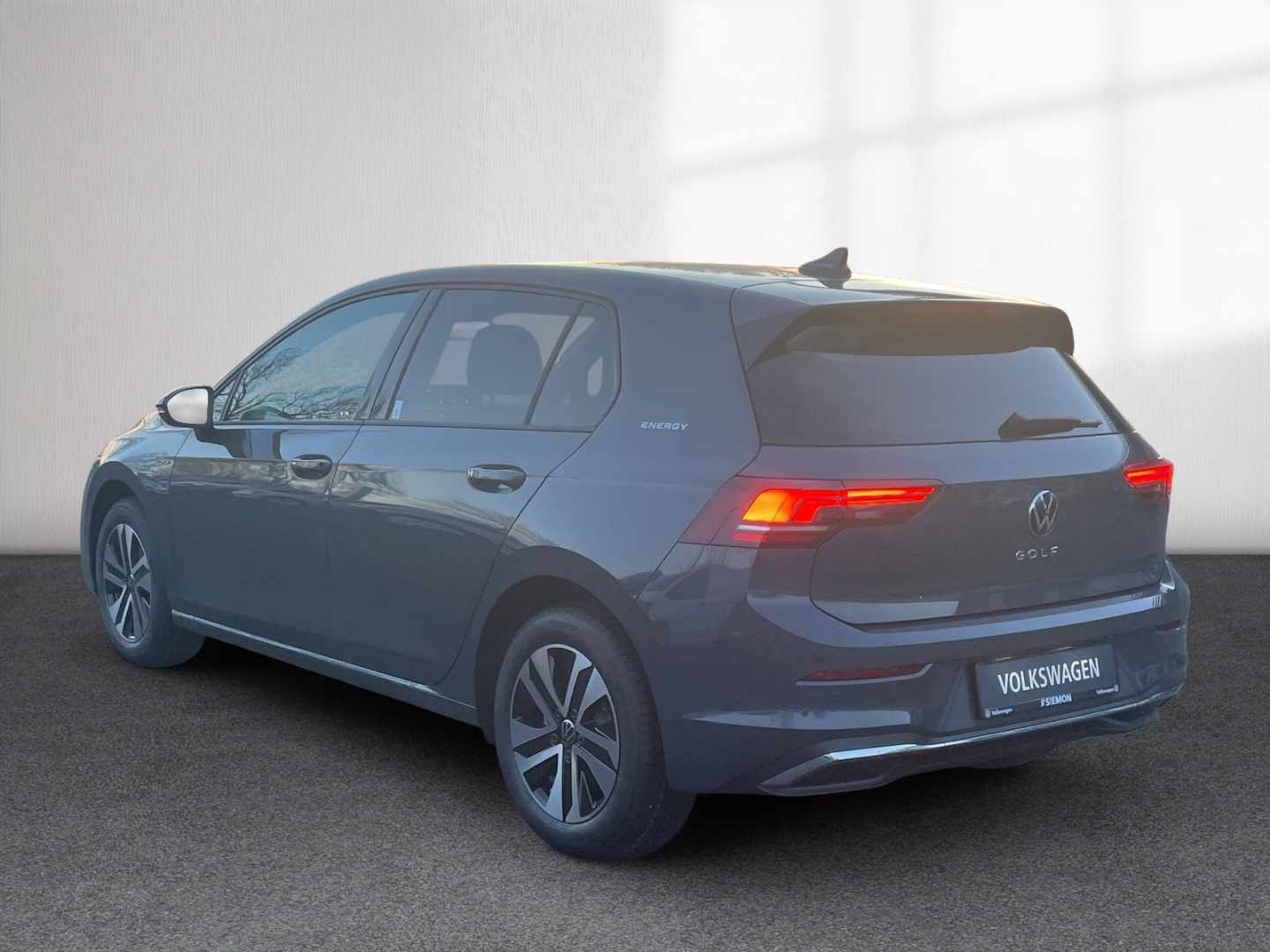 Fahrzeugabbildung Volkswagen Golf 1.5 TSI Energy LED AHK PDC GJR SHZ LenkradHZG