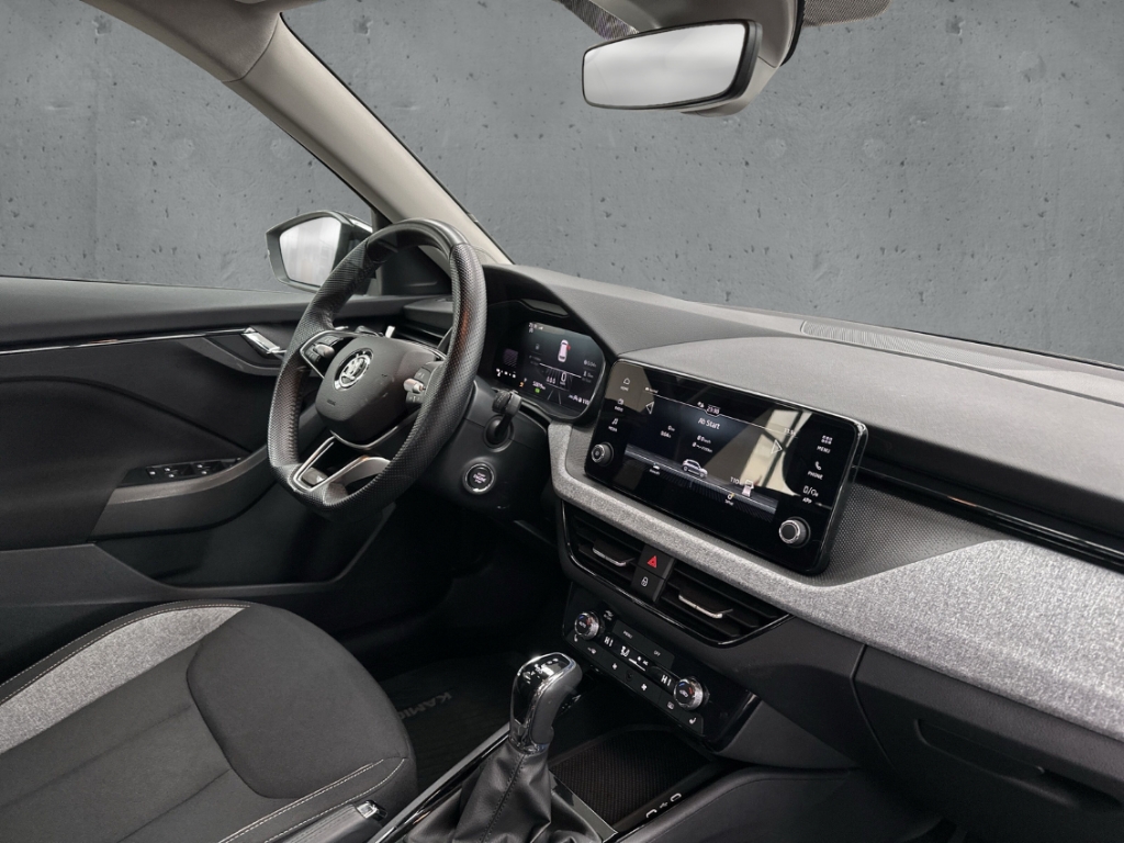 Fahrzeugabbildung SKODA Kamiq Selection 1.0 TSI DSG LED VC SHZ PDC Alu App