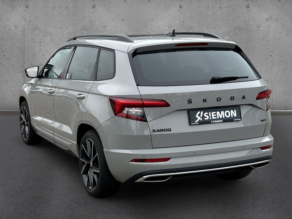 Fahrzeugabbildung SKODA Karoq TDI 4x4 DSG Sportline AHK Pano Navi 360°