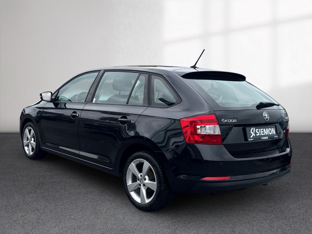 Fahrzeugabbildung SKODA Rapid Cool Edition Spaceback Start-Stop USB ZV