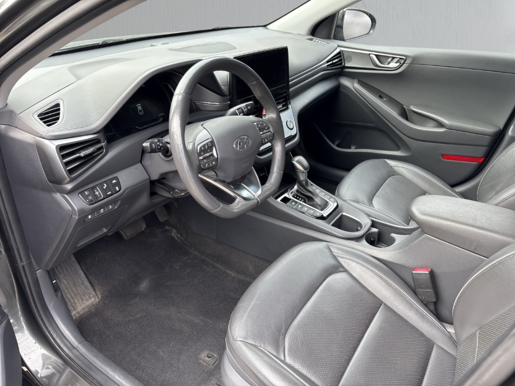 Fahrzeugabbildung Hyundai IONIQ 1.6 GDI PHEV Prime ACC LED Memory RKam Navi SHZ