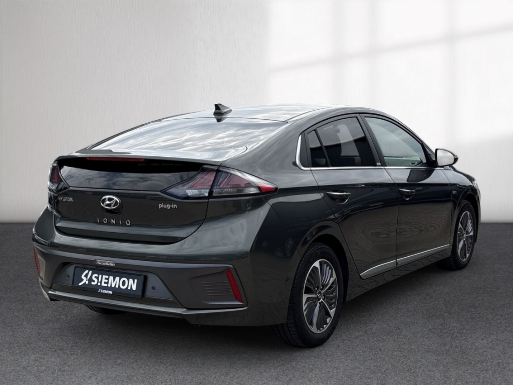 Fahrzeugabbildung Hyundai IONIQ 1.6 GDI PHEV Prime ACC LED Memory RKam Navi SHZ