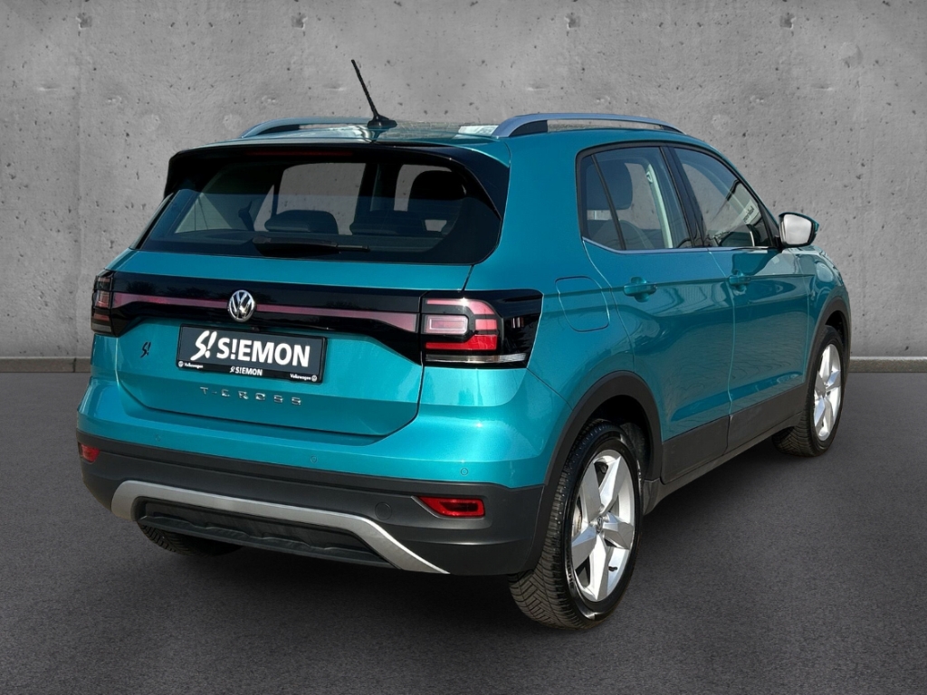 Fahrzeugabbildung Volkswagen T-Roc R-Line 4M AHK ACC SHZ NAV CARPLAY VIRTUAL