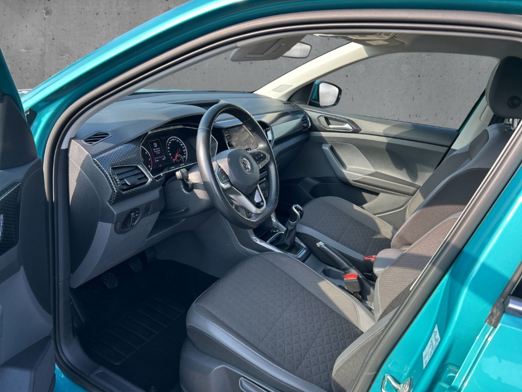 Fahrzeugabbildung Volkswagen T-Roc R-Line 4M AHK ACC SHZ NAV CARPLAY VIRTUAL