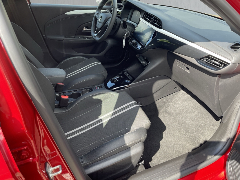 Fahrzeugabbildung Opel Corsa GS 1.2 Hybrid AT LED BLIS PDC Kamera Tempomat