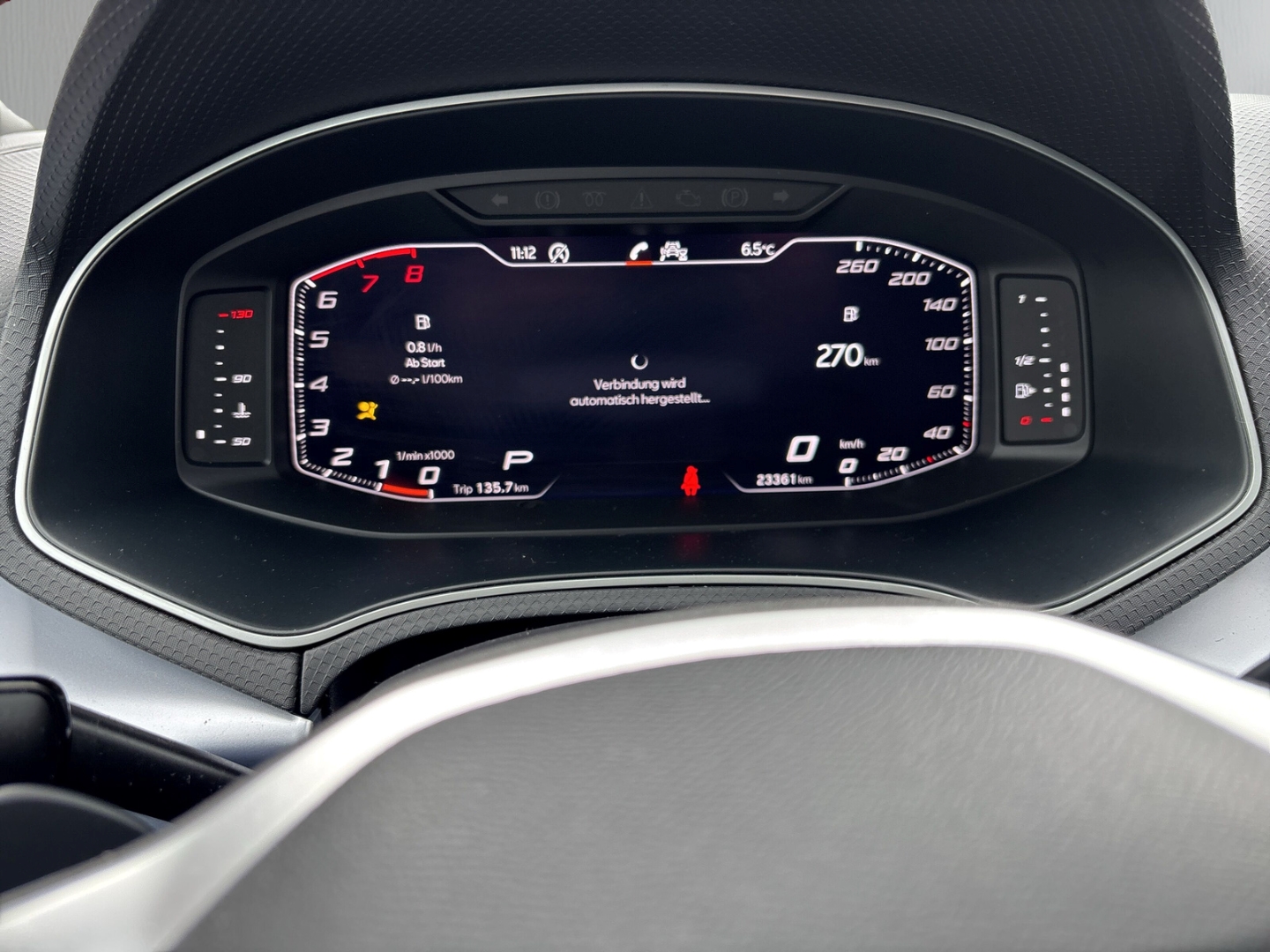 Fahrzeugabbildung SEAT Arona 1.0 TSI DSG FR AHK LED SHZ DIGICOCKP. PDC