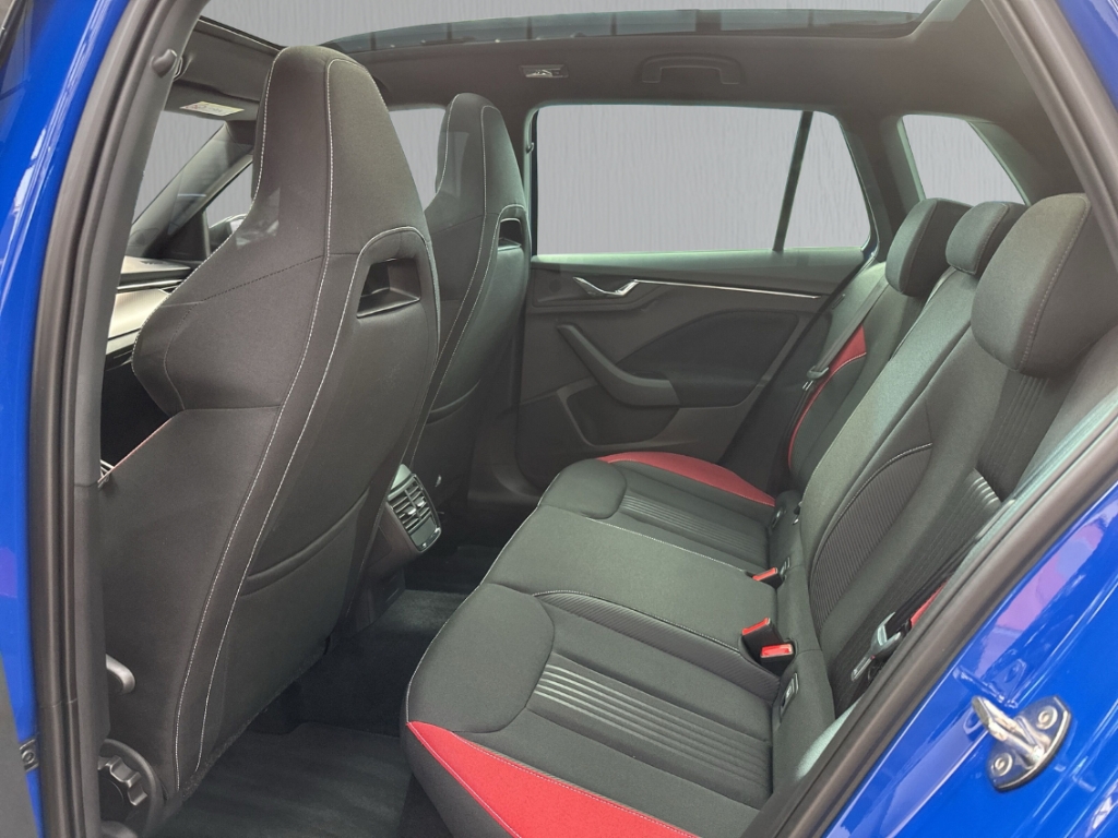 Fahrzeugabbildung SKODA Kamiq 1.0 TSI Monte Carlo AHK LED SHZ PDC Sunset