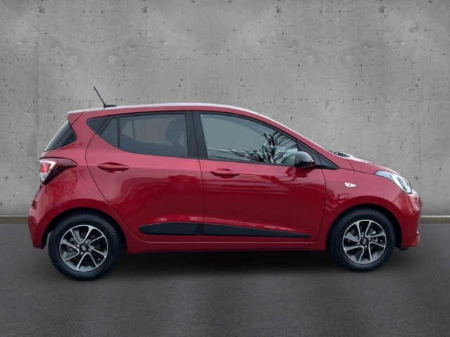 Fahrzeugabbildung Hyundai i10 1.0 Passion DAB Bluetooth GJR SHZ Temp LenkradHZG