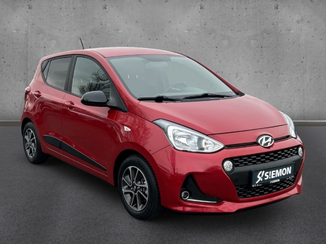 Fahrzeugabbildung Hyundai i10 1.0 Passion DAB Bluetooth GJR SHZ Temp LenkradHZG