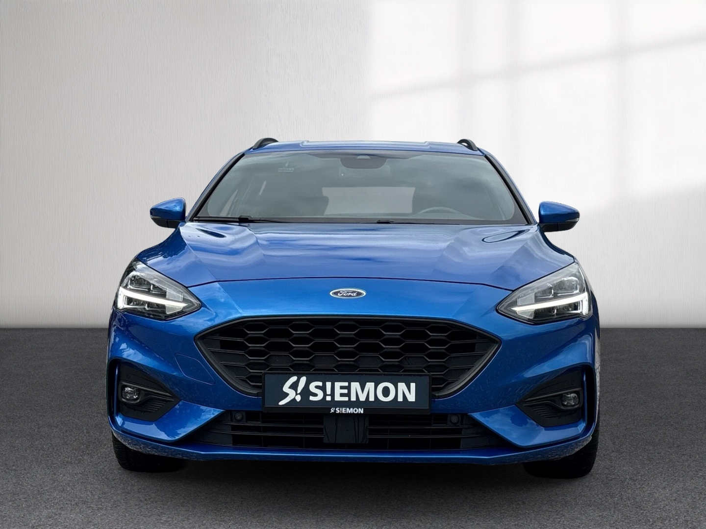 Fahrzeugabbildung Ford Focus Turnier 1.5EB ST-Line Navi BT DAB+ Klima