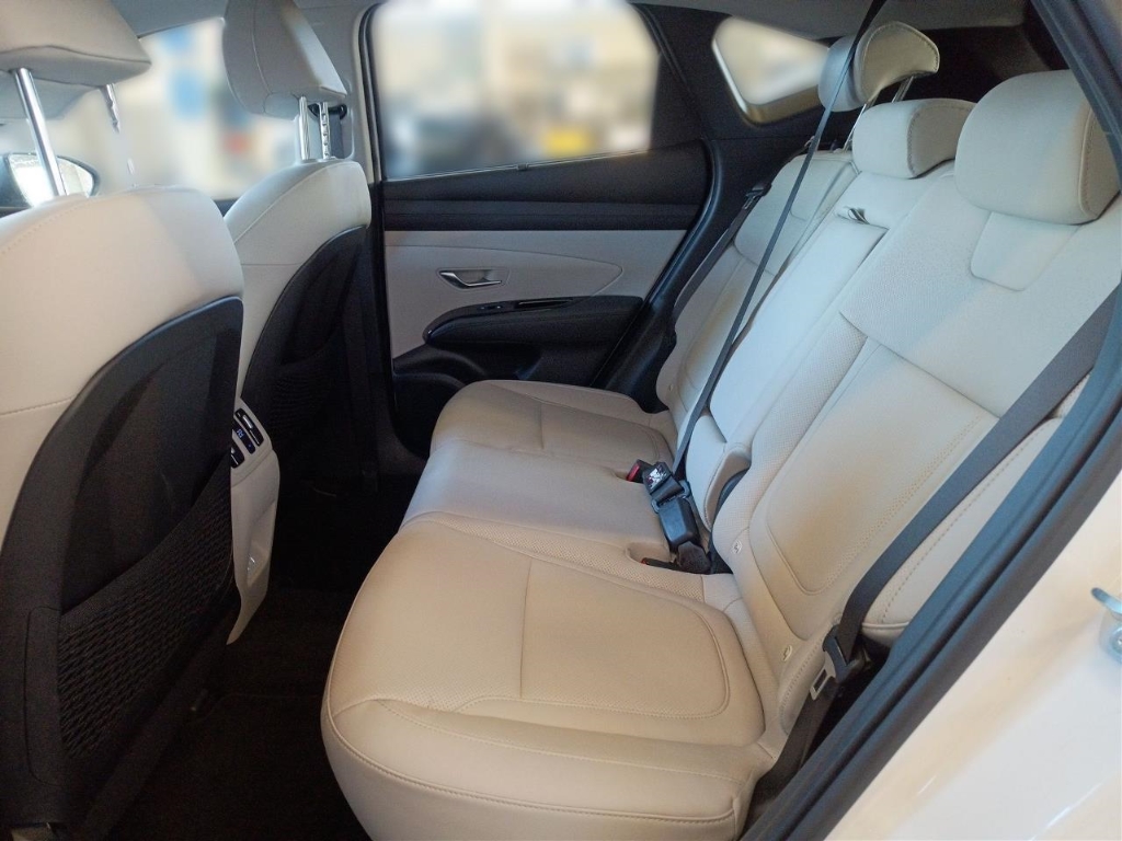 Fahrzeugabbildung Hyundai TUCSON FL PHEV 1.6 AT 4WD MY25 Prime ECS Assist-P MATRIX-LED Leder Digitales Cockpit Soundsystem