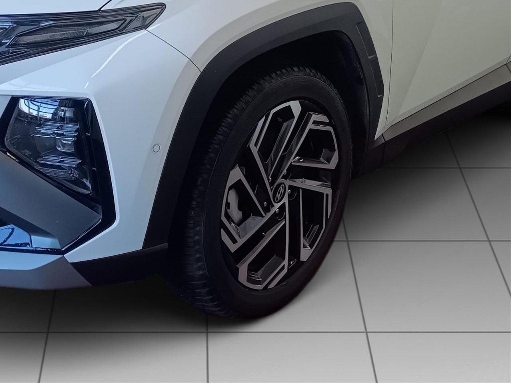 Fahrzeugabbildung Hyundai TUCSON FL PHEV 1.6 AT 4WD MY25 Prime ECS Assist-P MATRIX-LED Leder Digitales Cockpit Soundsystem