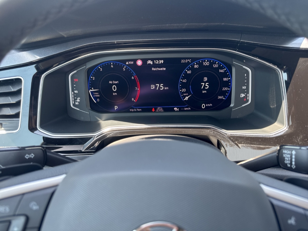 Fahrzeugabbildung Volkswagen Taigo 1.0 TSI Style ACC Temp SHZ PDCv+h Navi LED BT