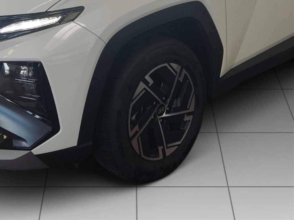 Fahrzeugabbildung Hyundai TUCSON FL HEV 1.6 AT 2WD MY25 Select Design-P Navi Digitales Cockpit LED ACC Apple CarPlay