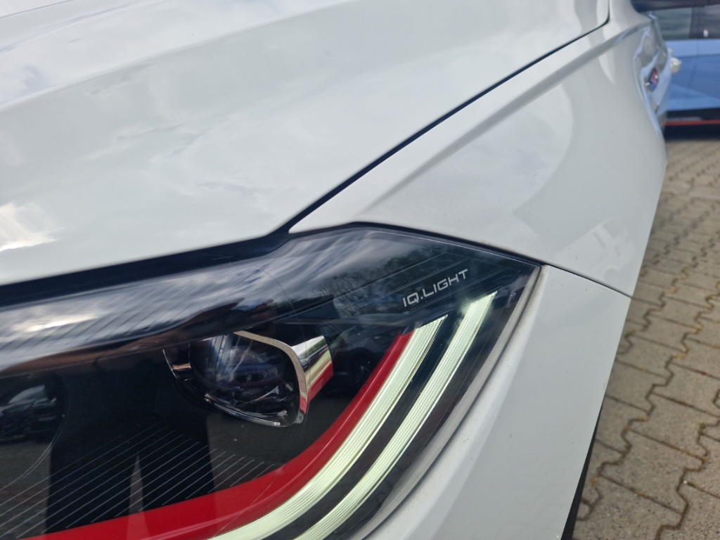Fahrzeugabbildung Volkswagen Polo 2.0 GTI DSG IQ.Light ACC SHZ NAVI CarPlay DAB