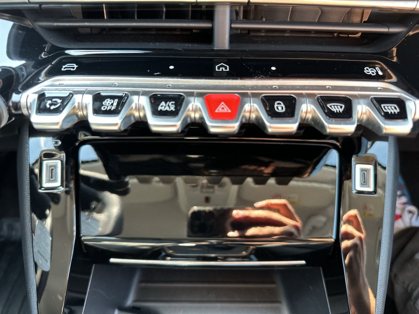 Fahrzeugabbildung Peugeot 208 1.2 PureTech Allure PDCv+h 360°Kam digiCP Navi