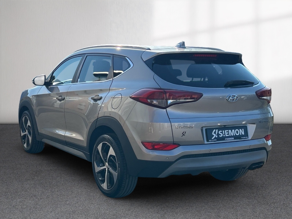 Fahrzeugabbildung Hyundai TUCSON 1.6 T-GDI Style Navi RKam CarPlay SHZ GRA LM19