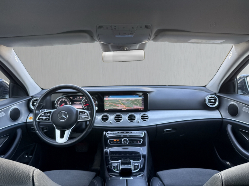 Fahrzeugabbildung Mercedes-Benz E 400 d 4MATIC Avantgarde AHK 360°Kam Nav LED SHZ