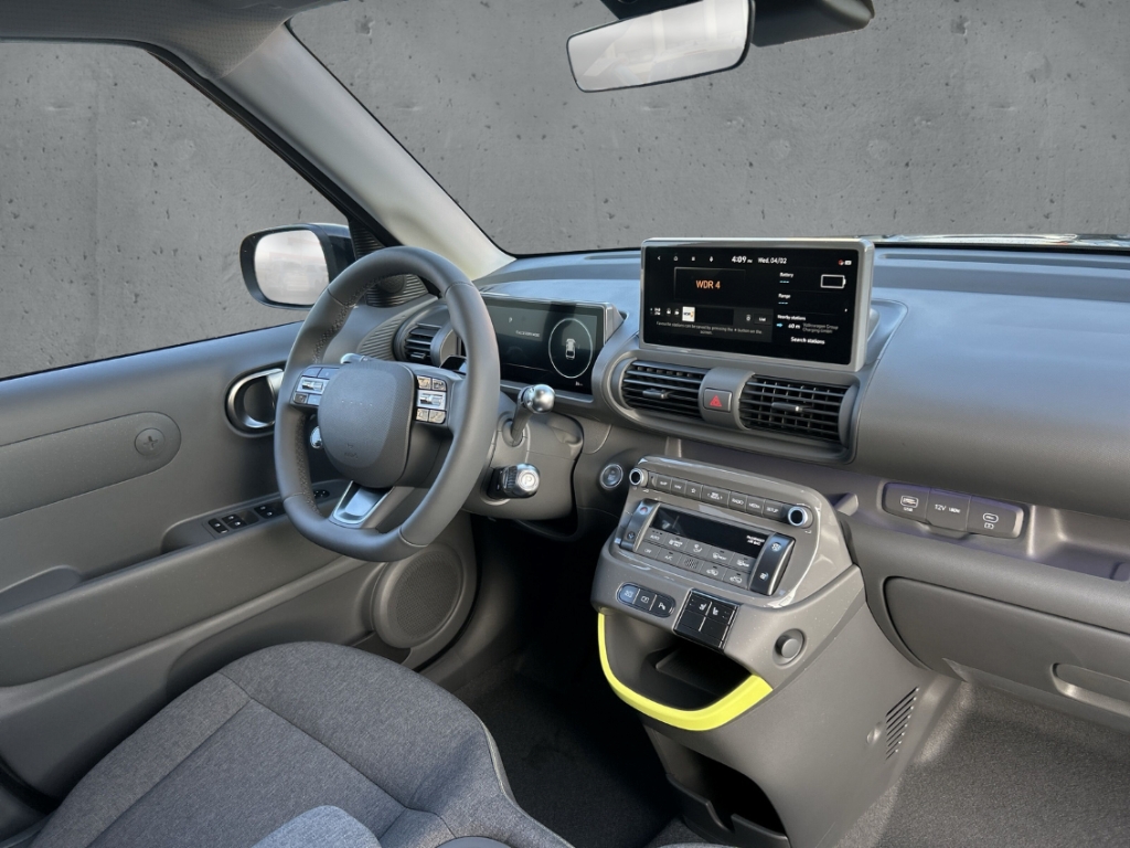 Fahrzeugabbildung Hyundai INSTER EV MY26 49kWh Cross Navi Digitales Cockpit LED ACC Apple CarPlay Android Auto