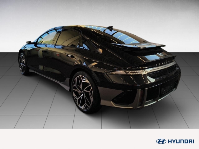 Fahrzeugabbildung Hyundai IONIQ 6 77,4kWh 2WD UNIQ Digi-Spiegel 20LM Schiebedach HUD Navi Digitales Cockpit