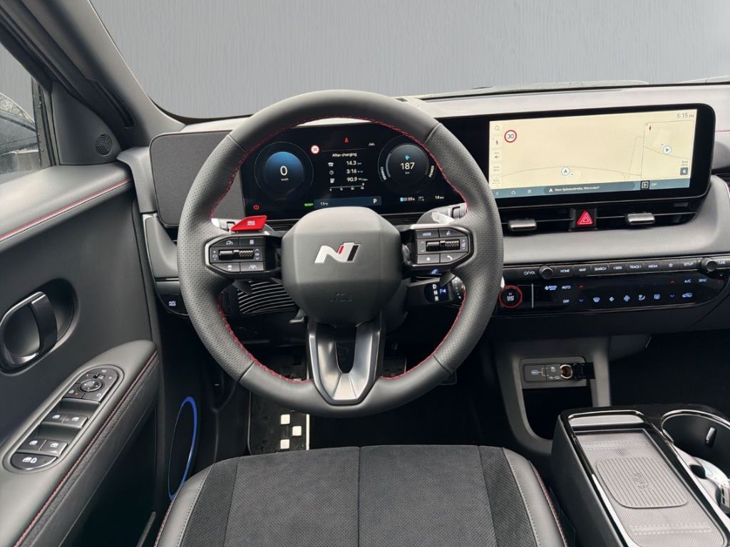 Fahrzeugabbildung Hyundai IONIQ 5 FL MY26 84kWh 2WD N-Line X Sitz-P Matrix Navi Digitales Cockpit LED ACC