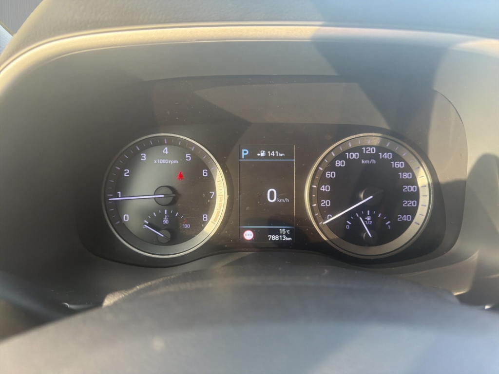Fahrzeugabbildung Hyundai TUCSON 1.6 Premium 2WD R-Kamera Navi SHZ LED Kli