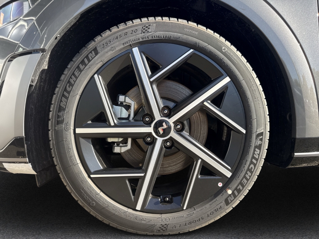 Fahrzeugabbildung Hyundai IONIQ 5 FL MY26 84kWh 2WD N-Line X Sitz-P Matrix Navi Digitales Cockpit LED ACC