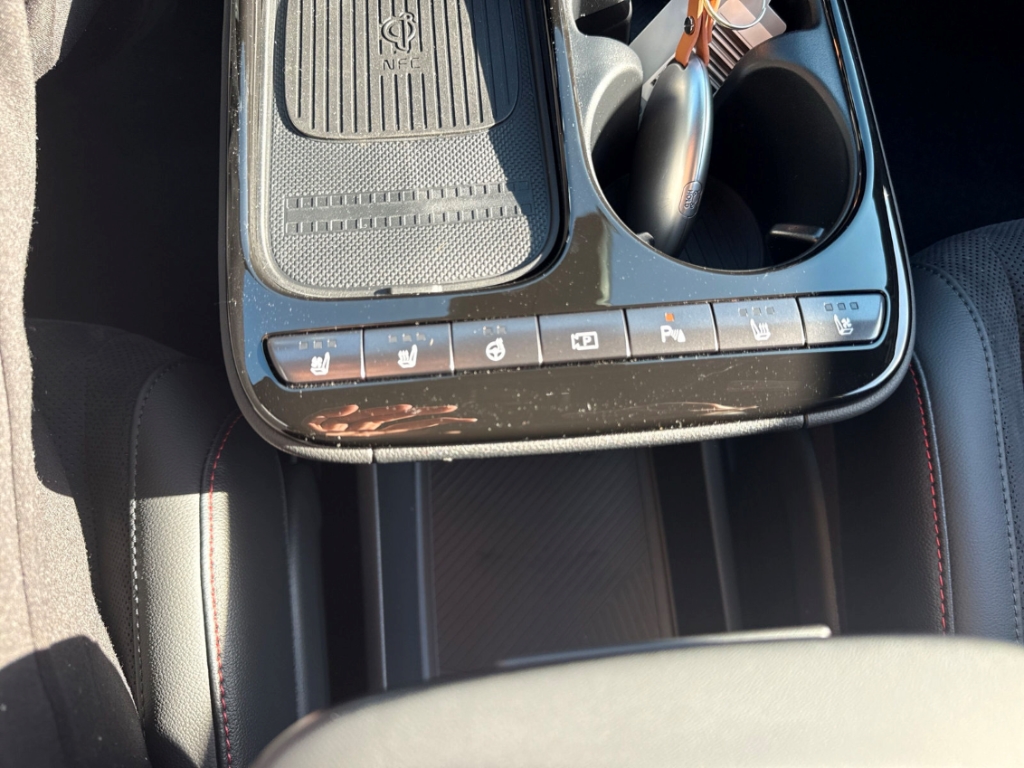 Fahrzeugabbildung Hyundai IONIQ 5 FL MY26 84kWh 2WD N-Line X Sitz-P Matrix Navi Digitales Cockpit LED ACC
