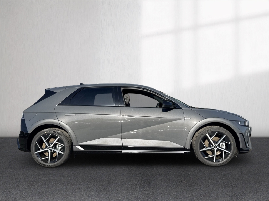Fahrzeugabbildung Hyundai IONIQ 5 FL MY26 84kWh 2WD N-Line X Sitz-P Matrix Navi Digitales Cockpit LED ACC