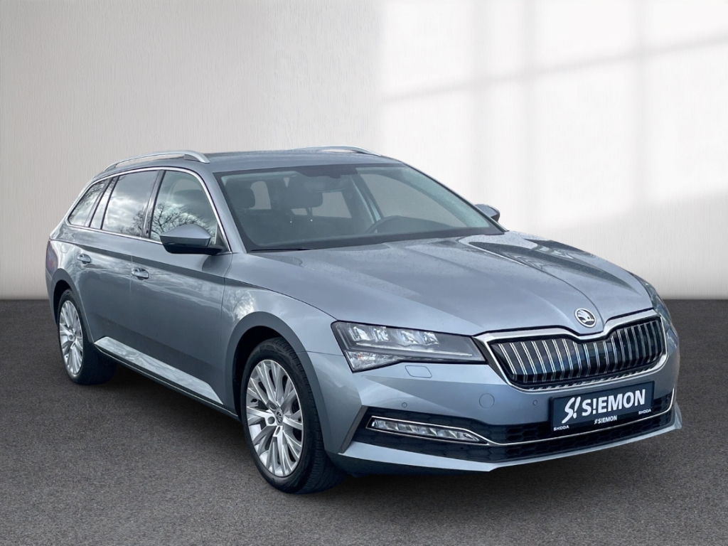 Fahrzeugabbildung SKODA Superb Combi iV DSG Style Plus Nav ACC SHZ R-Kam