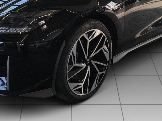 Fahrzeugabbildung Hyundai IONIQ 6 77,4kWh 4WD UNIQ Digi-Spiegel 20LM Schiebedach HUD Navi Digitales Cockpit Memory Sitze