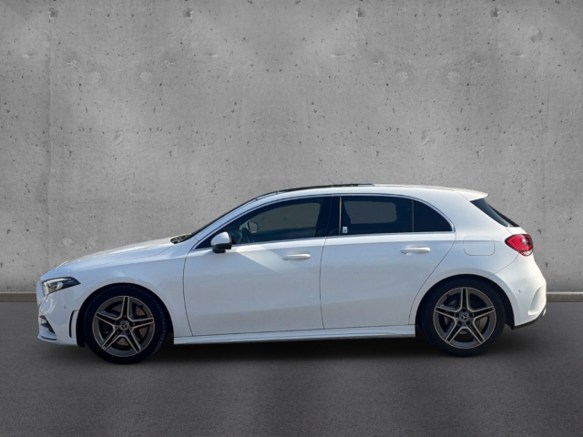 Fahrzeugabbildung Mercedes-Benz 250 DCT AMG Line AdaptLED Pano MBUX Nav SHZ PDC Kamera