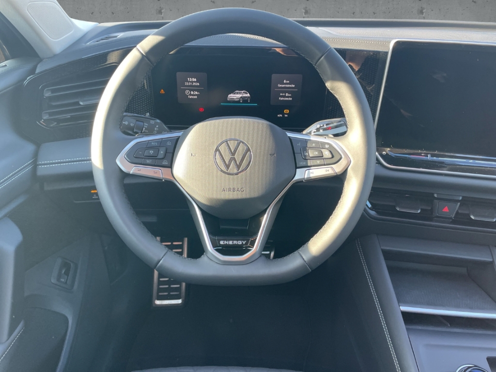 Fahrzeugabbildung Volkswagen Tiguan 1.5 eTSI DSG Energy AHK Navi ACC AreaView