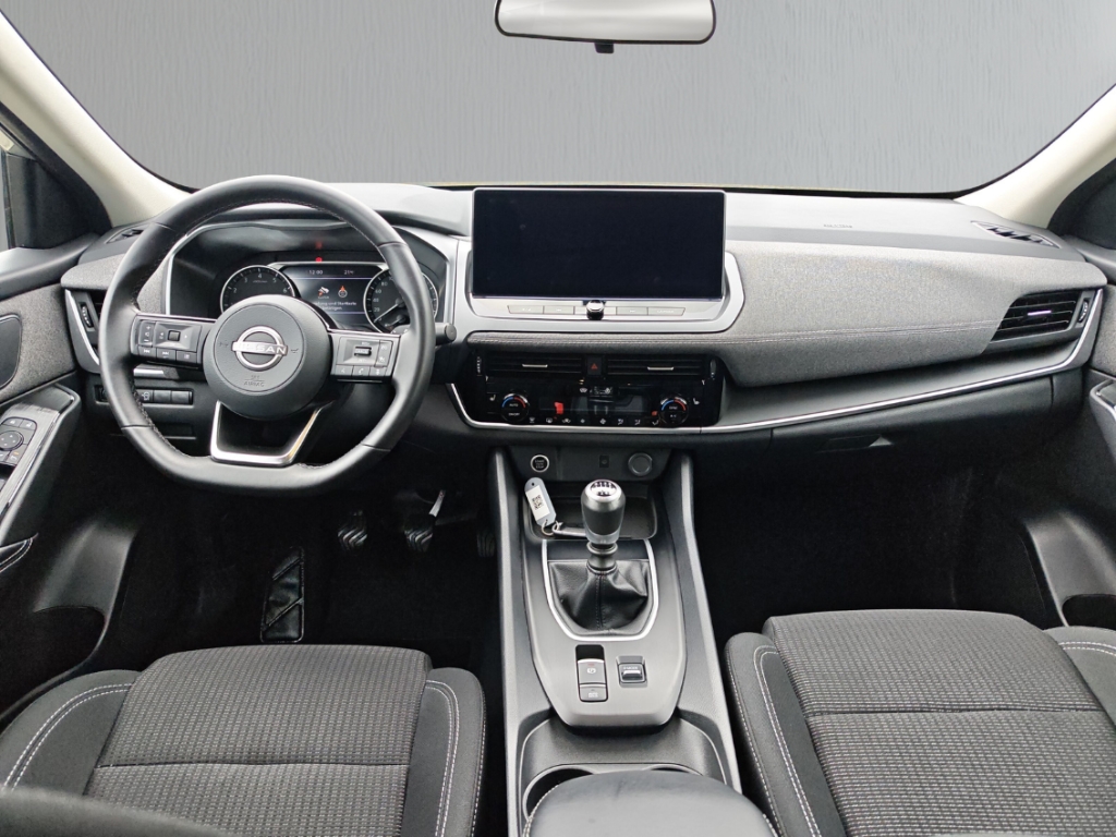 Fahrzeugabbildung Nissan Qashqai 1.3 DIG-T Acenta KAM around view SHZ GJR GRA Klimaautom