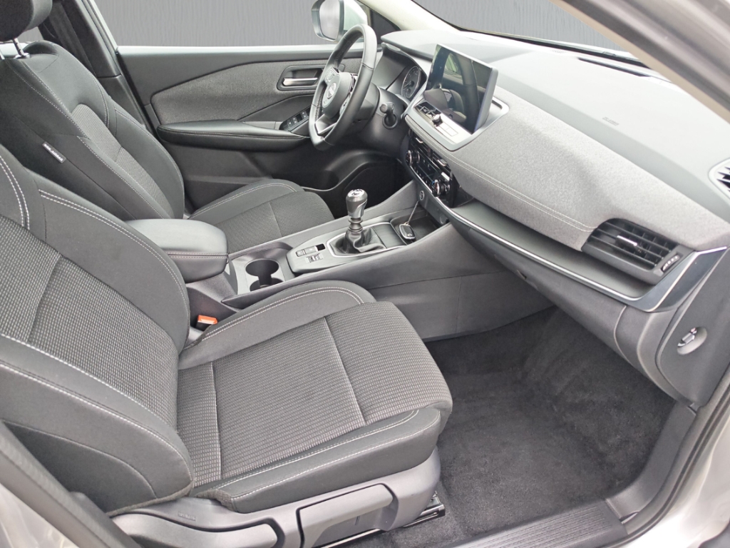 Fahrzeugabbildung Nissan Qashqai 1.3 DIG-T Acenta KAM around view SHZ GJR GRA Klimaautom