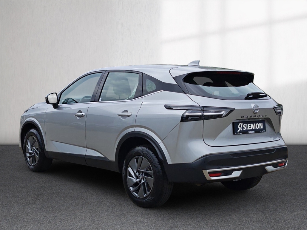 Fahrzeugabbildung Nissan Qashqai 1.3 DIG-T Acenta KAM around view SHZ GJR GRA Klimaautom