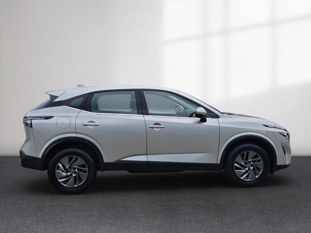 Fahrzeugabbildung Nissan Qashqai 1.3 DIG-T Acenta KAM around view SHZ GJR GRA Klimaautom