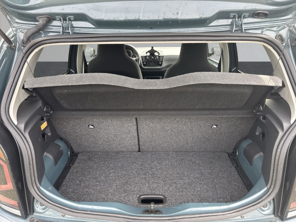 Fahrzeugabbildung Volkswagen up! IQ.DRIVE 1.0 LED-Tagfahrlicht SHZ PDC Klima