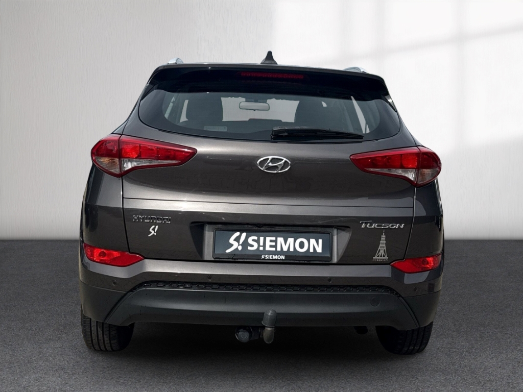Fahrzeugabbildung Hyundai TUCSON 1.6 GDI 2WD Classic Navi AHK SHZ PDC Klima GRA