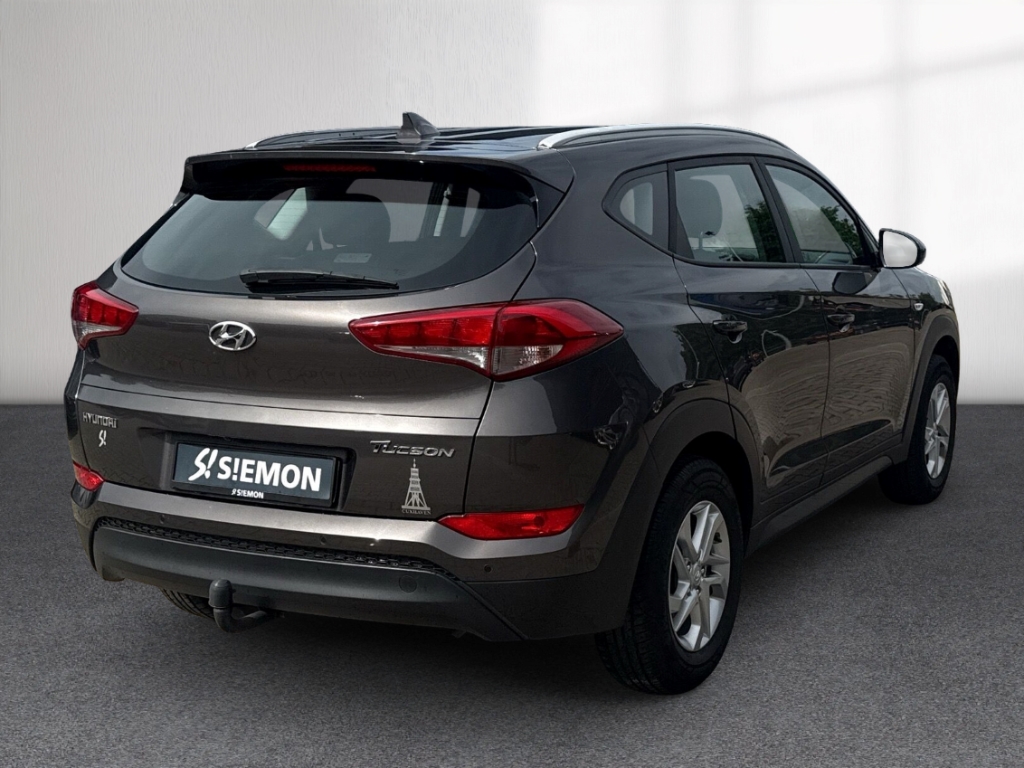 Fahrzeugabbildung Hyundai TUCSON 1.6 GDI 2WD Classic Navi AHK SHZ PDC Klima GRA