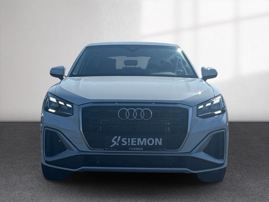 Fahrzeugabbildung Audi Q2 1.5 TFSI S-Tronic S-Line Matrix ACC RFK SHZ