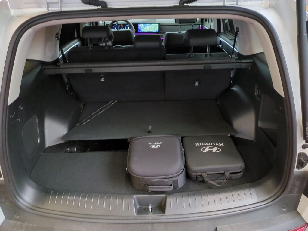 Fahrzeugabbildung Hyundai SANTA FE PHEV MY25 1.6 AT 4WD Signature Dig-Key 5-Sitz Navi Leder Digitales Cockpit