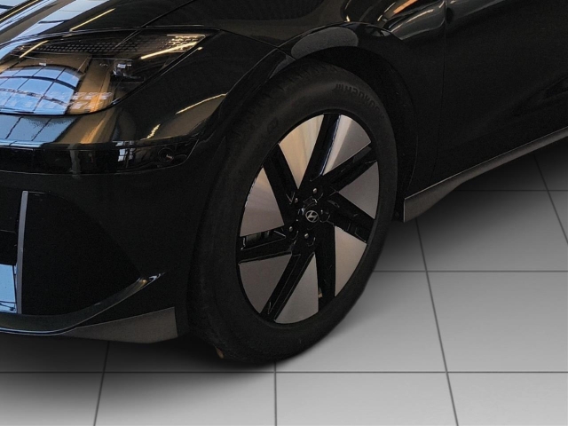 Fahrzeugabbildung Hyundai IONIQ 6 77,4kWh 4WD UNIQ HUD Navi Digitales Cockpit Memory Sitze Soundsystem Bose