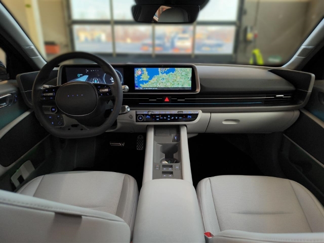 Fahrzeugabbildung Hyundai IONIQ 6 77,4kWh 4WD UNIQ HUD Navi Digitales Cockpit Memory Sitze Soundsystem Bose