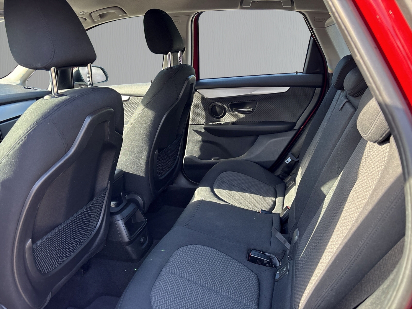 Fahrzeugabbildung BMW 218 Active Tourer Nav SHZ RFK Klima Park-Assis