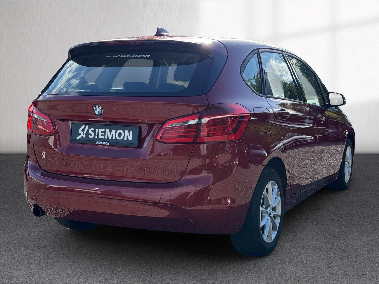 Fahrzeugabbildung BMW 218 Active Tourer Nav SHZ RFK Klima Park-Assis