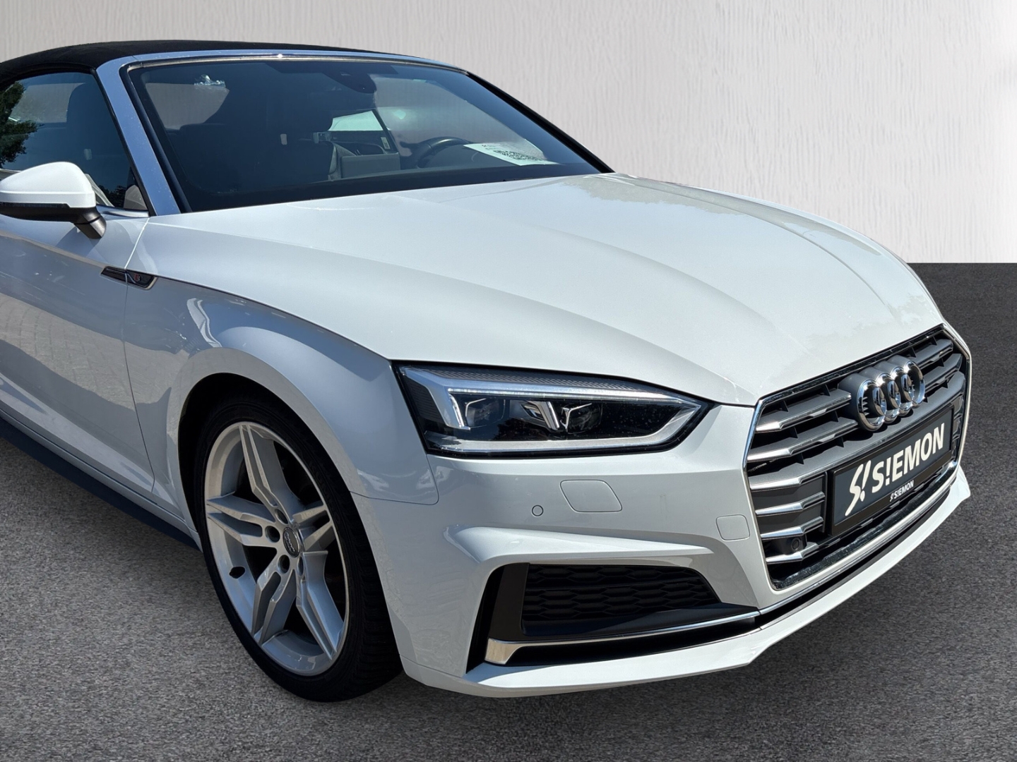 Fahrzeugabbildung Audi A5 TFSI sport Cabriolet S-Line SHZ RFK AHK LED
