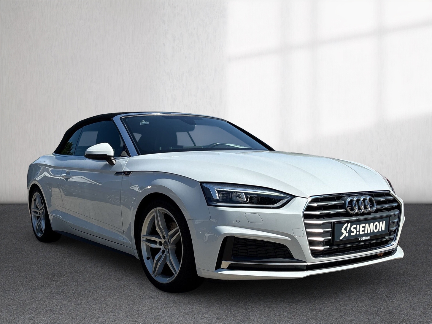 Fahrzeugabbildung Audi A5 TFSI sport Cabriolet S-Line SHZ RFK AHK LED