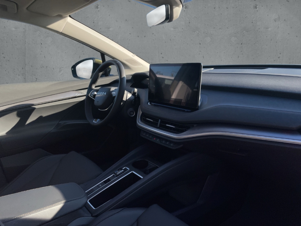 Fahrzeugabbildung SKODA Enyaq 85 Suite Plus-Paket AHK LM20 Trennnetz